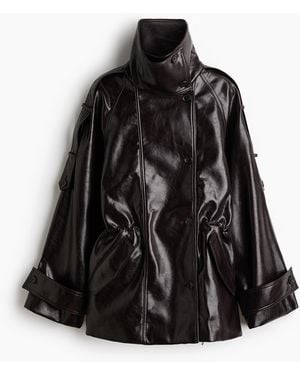 H&M Beschichtete Jacke mit Trichterkragen - Schwarz