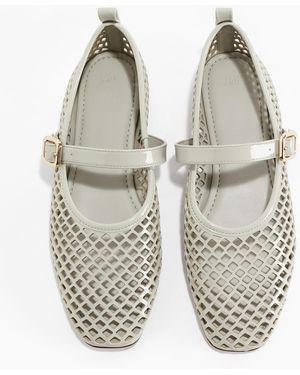 H&M Perforierte Ballerinas im Mary-Jane-Stil - Grün
