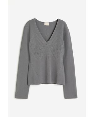H&M Pullover in Pointellestrick - Grau