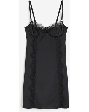 H&M Unterkleid aus Satin mit Spitze und Bügelcups - Schwarz