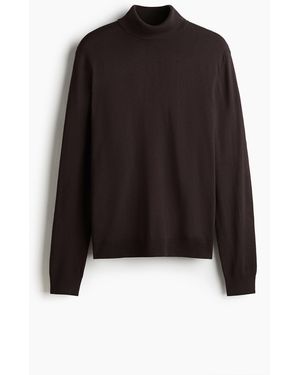 H&M Rollkragenpullover in Regular Fit - Schwarz
