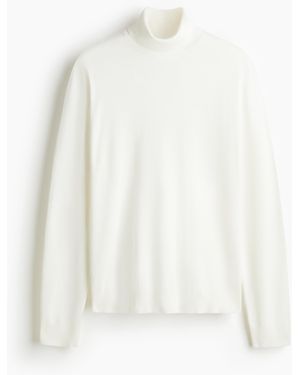 H&M Rollkragenpullover in Regular Fit - Weiß