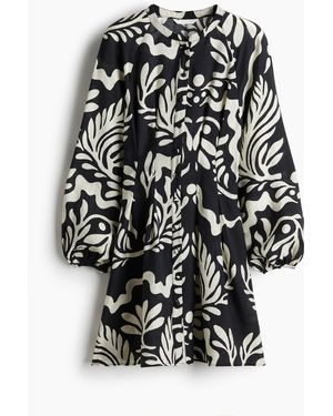 H&M Tailliertes Kleid - Schwarz