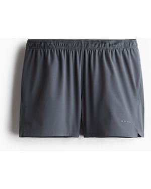 H&M Kurze Laufshorts mit DryMoveTM - Schwarz