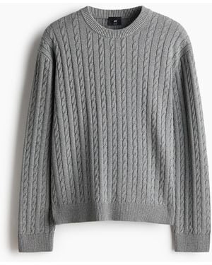H&M Zopfpullover in Regular Fit - Grau
