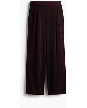 H&M Bundfaltenhose aus Viskosegemisch mit Gürtel - Schwarz
