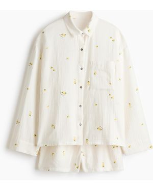 H&M Pyjama mit Oberteil und Shorts - Weiß