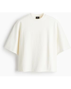 H&M T-Shirt in Oversized Fit - Weiß