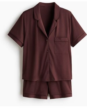 H&M Shorty aus Viskosegemisch - Rot