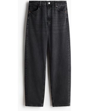 H&M Mom Slim Fit High Waist Ankle Jeans - Schwarz