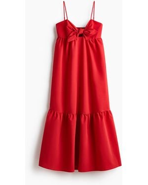H&M Stufenkleid mit Bindedetail - Rot