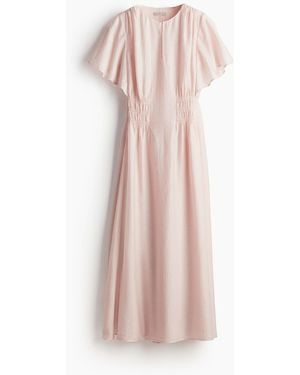H&M Langes Kleid mit gesmokter Taille - Pink