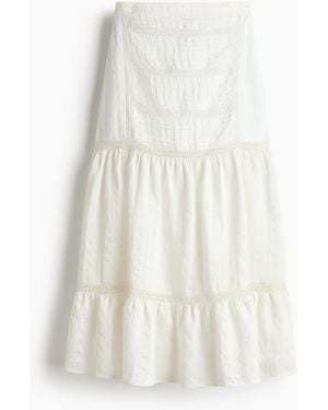 H&M Maxijupe mit Spitze - Weiß