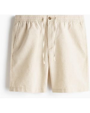 H&M Shorts aus Leinenmix in Regular Fit - Natur