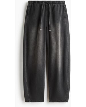 H&M Hose mit Barrel Leg - Schwarz