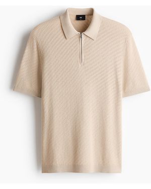 H&M Poloshirt mit Struktur in Slim Fit - Natur