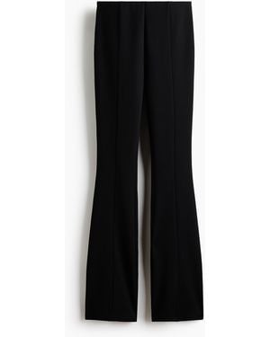 H&M Ausgestellte Leggings mit Biesennähten - Schwarz