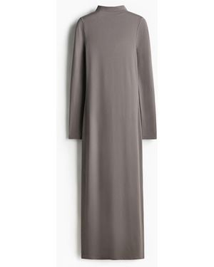 H&M Maxikleid mit Turtleneck - Grau