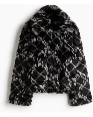 H&M Flauschige Jacke mit Kragen - Schwarz