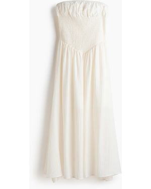 H&M Gesmoktes Bandeau-Kleid - Weiß