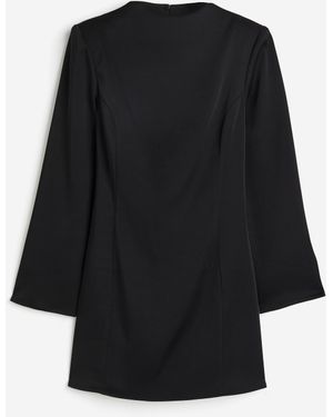 H&M Rückenfreies Satinkleid - Schwarz