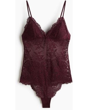 H&M Tangabody aus Spitze mit wattierten Cups - Rot