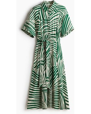 H&M Blusenkleid mit Bindegürtel - Grün