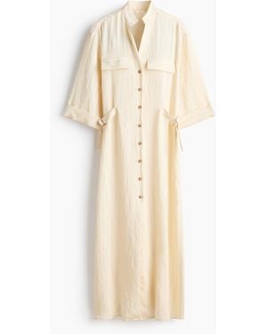 H&M Tailliertes Blusenkleid - Natur