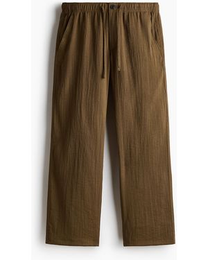 H&M Hose in Relaxed Fit - Grün