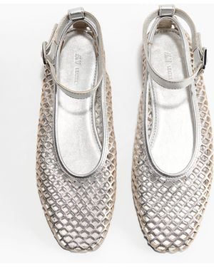H&M Perforierte Lederballerinas - Weiß