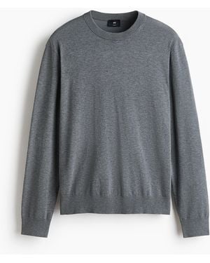 H&M Feinstrickpullover in Regular Fit - Grau