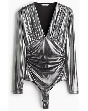 H&M Drapierter Tangabody mit V-Ausschnitt - Schwarz
