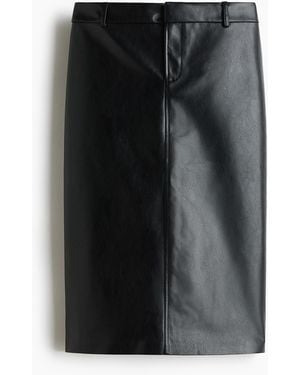 H&M Bleistiftjupe mit Coating - Schwarz