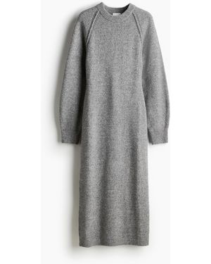 H&M Bodycon-Strickkleid - Grau