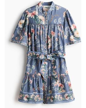H&M Durchgeknöpftes Kleid mit Bindedetail - Blau