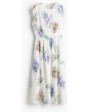 H&M Gesmoktes Kleid - Weiß