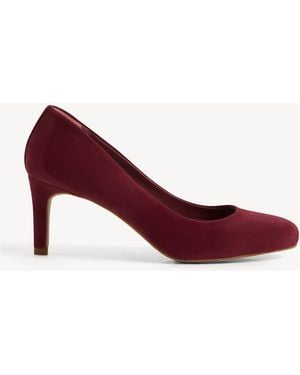Hobbs Lizzie Suede Courts - Red