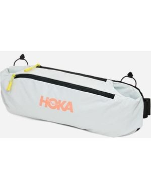 Hoka One One Hip Pack 2,5 l in Droplet - Weiß