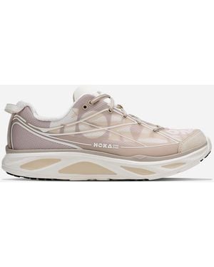 Hoka One One Huaka Pro Schuhe in Cream/Archival Taupe Größe 42 2/3 | Lifestyle - Weiß