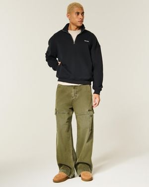 Hollister Hollister Feel Good Sweatshirt im Boxy Fit mit Viertelreißverschluss und Logo - Grün