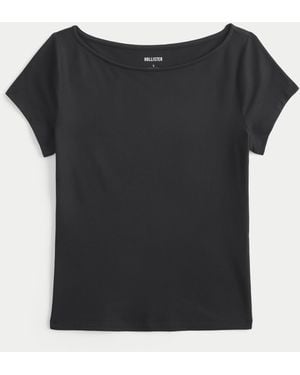 Hollister Short-sleeve Seamless Fabric Slash-neck T-shirt - Black