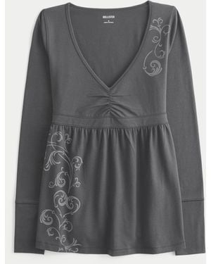 Hollister Long-sleeve Pinch Bust Graphic Babydoll Top - Grey