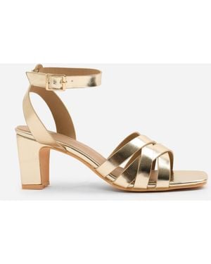 Where's That From Ariela Flat Sandals - Metallic
