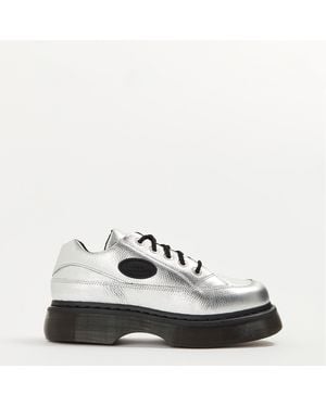 Dr. Martens Buzz 5-Eye - White