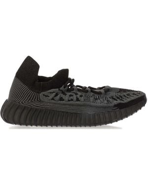 Yeezy 350 V2 Cmpct Trainers Size 4.5 - Black