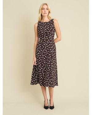 Gina Bacconi Lacinda Sleeveless Shift Dress - Natural