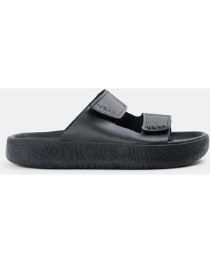 Veja Etna Leather Flat Sandals - Black