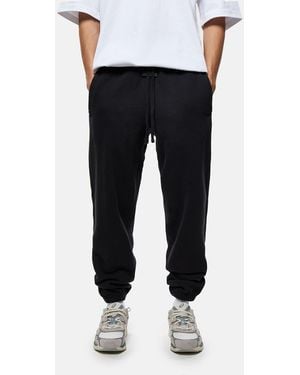 TELA CRUZ Studio Closed Hem Fleece Joggers - Black