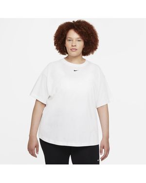 Nike Essential Regular Fit Crew Neck T-Shirt - White