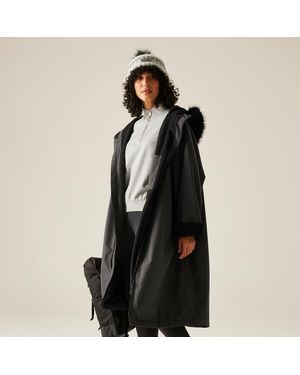 Regatta Adults Waterproof Quick-Drying Fleece-Lined Changing Robe - Black